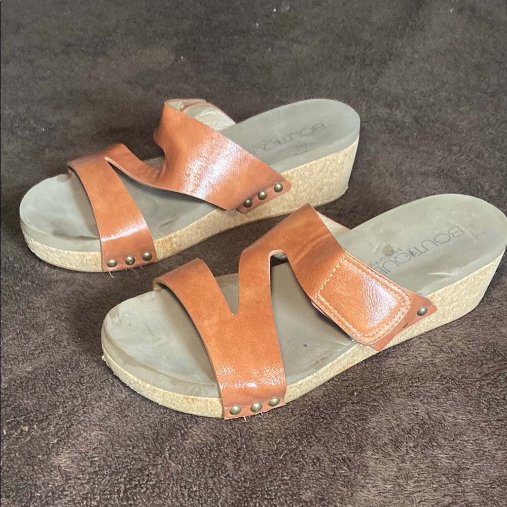 Women's Tan Sandals